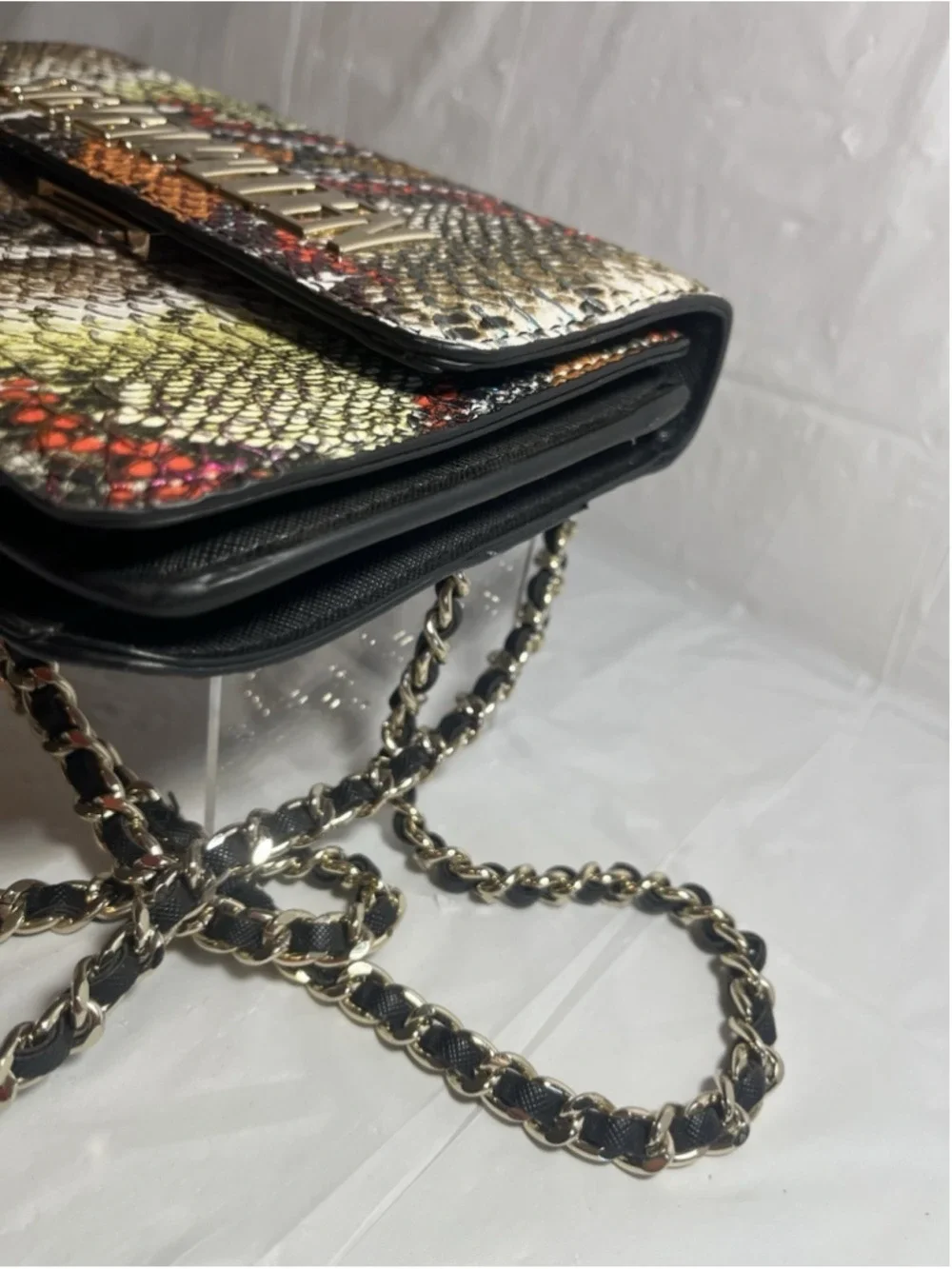 Steve Madden BVANTASTIC Rainbow Snake Print Crossbody chain strap new